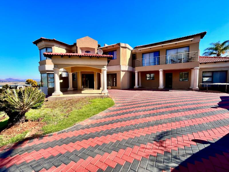 7 Bedroom Property for Sale in Kosmos Ridge North West